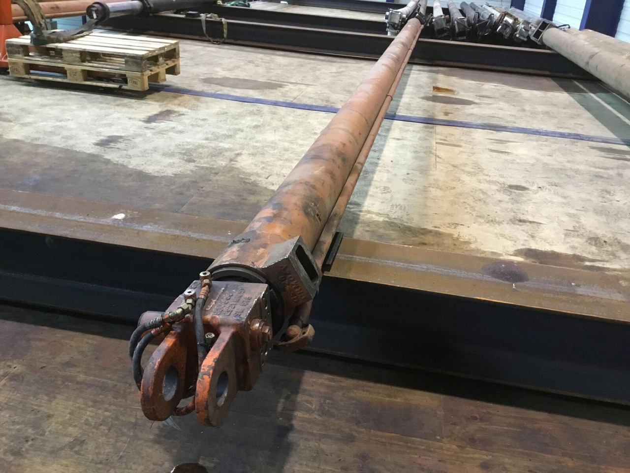 Liebherr LTM 1070 telescopic cylinder - Гидравлический цилиндр для Мобильных кранов: фото 2 Liebherr LTM 1070 telescopic cylinder - Гидравлический цилиндр для Мобильных кранов: фото 2