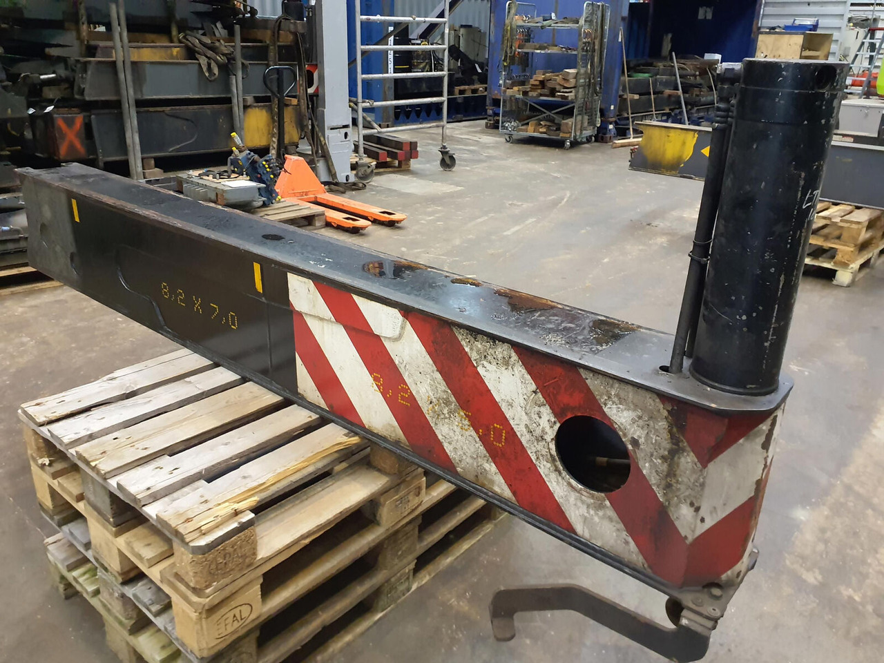 Liebherr LTM 1080-1 sliding beam complete front - Подвеска для Кранов: фото 1 Liebherr LTM 1080-1 sliding beam complete front - Подвеска для Кранов: фото 1