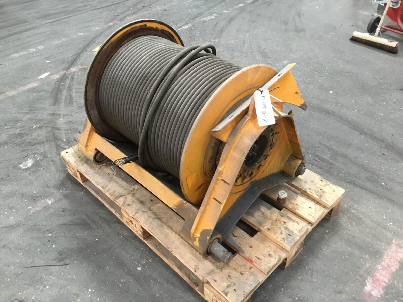 Liebherr LTM 1080-1 winch - Лебёдка для Мобильных кранов: фото 1 Liebherr LTM 1080-1 winch - Лебёдка для Мобильных кранов: фото 1