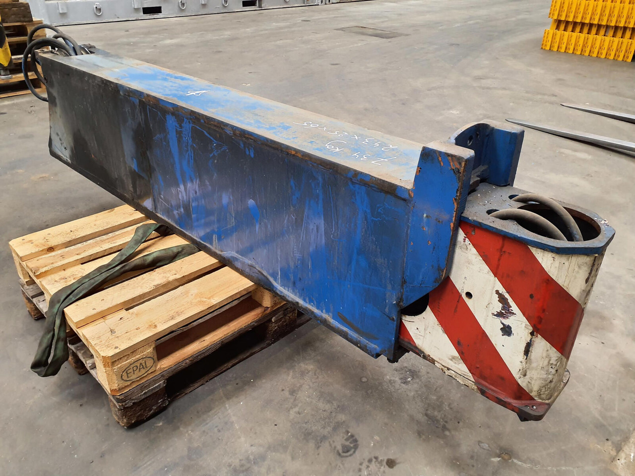 Liebherr LTM 1090-2 sliding beam with sliding cylinder - Подвеска для Мобильных кранов: фото 1 Liebherr LTM 1090-2 sliding beam with sliding cylinder - Подвеска для Мобильных кранов: фото 1