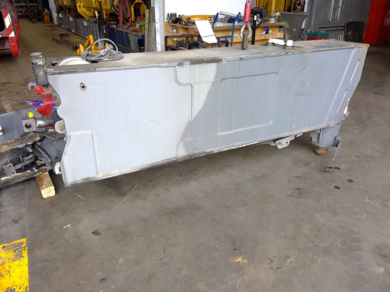 Liebherr LTM 1250-6.1 outrigger beam complete rear - Подвеска для Кранов: фото 3 Liebherr LTM 1250-6.1 outrigger beam complete rear - Подвеска для Кранов: фото 3