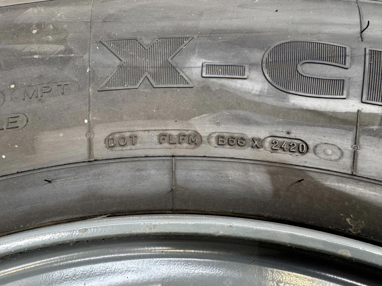 Liebherr Wheel 445/95 R25 10 12 1p - Колесо для Кранов: фото 4 Liebherr Wheel 445/95 R25 10 12 1p - Колесо для Кранов: фото 4