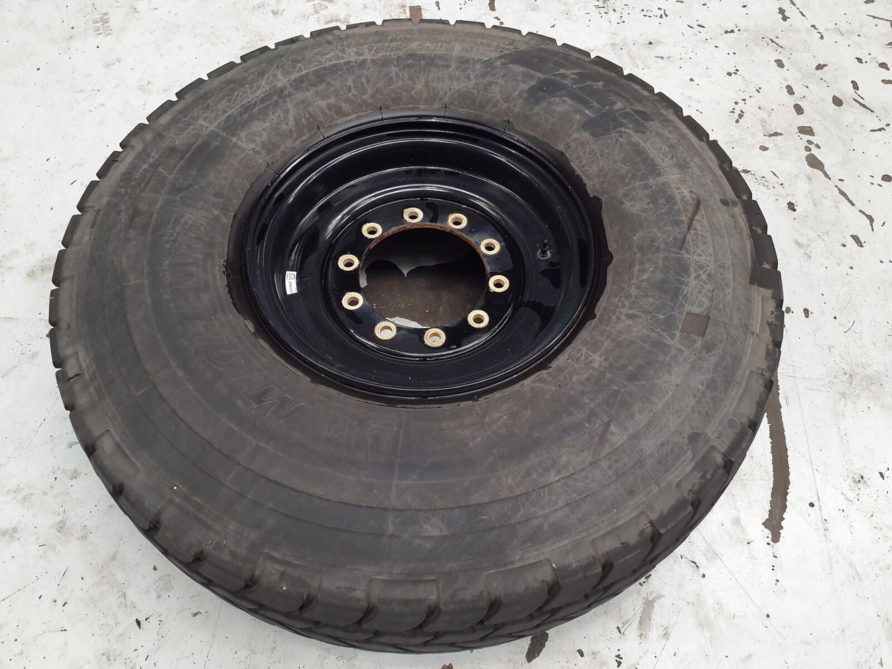 Liebherr Wheel 445/95R25 10 12 1p - Колесо для Кранов: фото 2 Liebherr Wheel 445/95R25 10 12 1p - Колесо для Кранов: фото 2