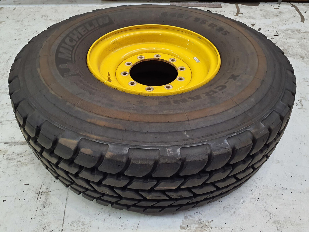 Michelin Wheel 445/95R25 10 12 1p - Колесо для Кранов: фото 2 Michelin Wheel 445/95R25 10 12 1p - Колесо для Кранов: фото 2