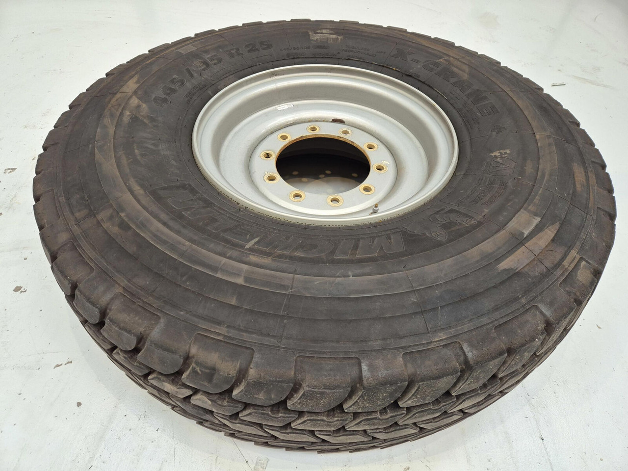 Michelin Wheel 445/95R25 10 12 1p - Колесо для Кранов: фото 1 Michelin Wheel 445/95R25 10 12 1p - Колесо для Кранов: фото 1