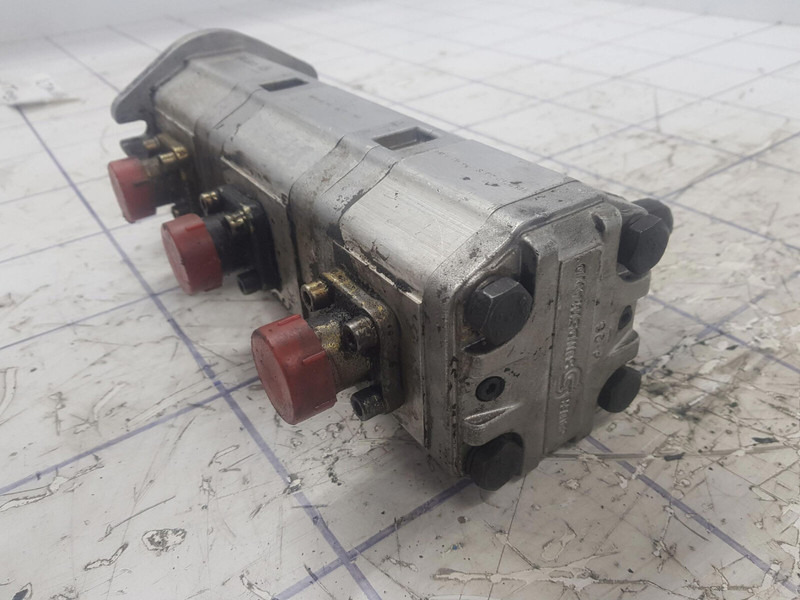Sauer Sundstrand 3 way gear pump - Гидравлический насос для Кранов: фото 3 Sauer Sundstrand 3 way gear pump - Гидравлический насос для Кранов: фото 3