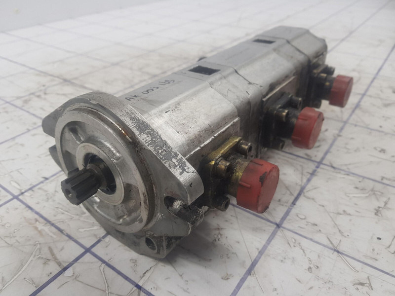 Sauer Sundstrand 3 way gear pump - Гидравлический насос для Кранов: фото 2 Sauer Sundstrand 3 way gear pump - Гидравлический насос для Кранов: фото 2