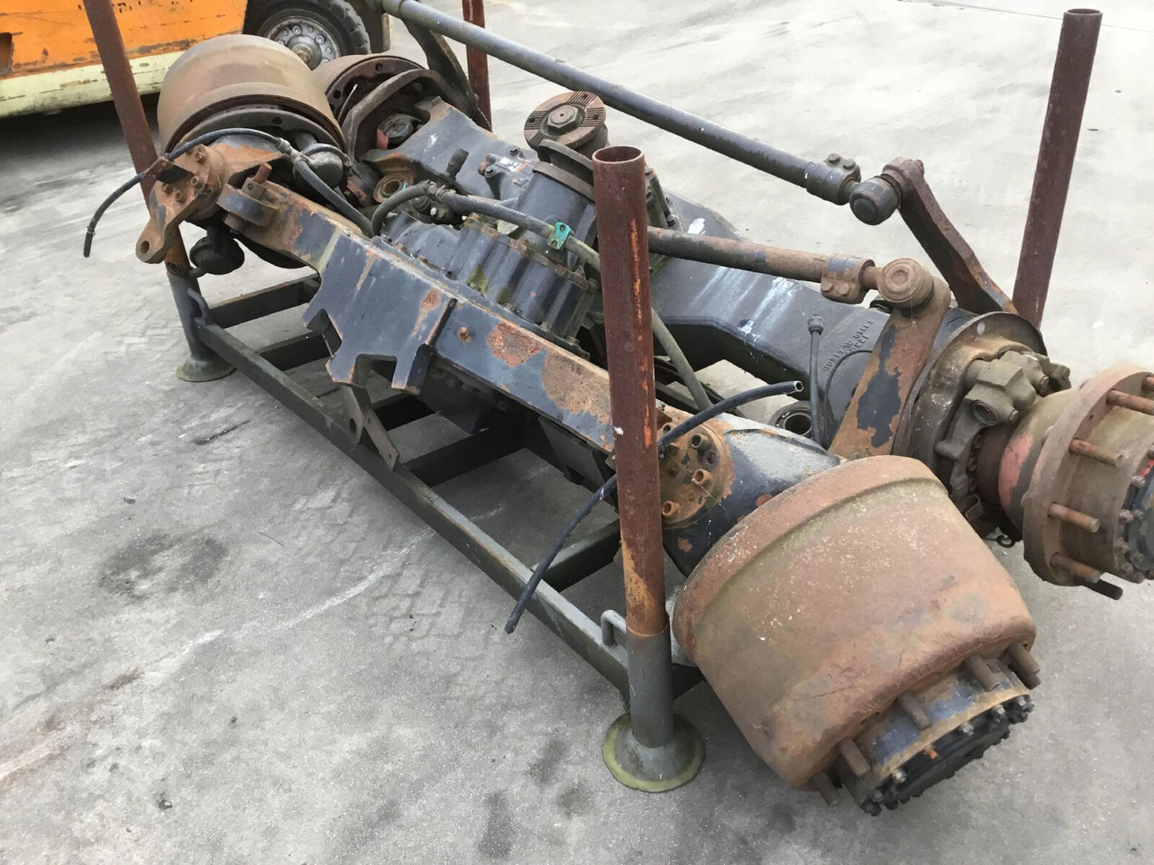 Spierings SK 365 axle 3 - Ось и запчасти для Мобильных кранов: фото 2 Spierings SK 365 axle 3 - Ось и запчасти для Мобильных кранов: фото 2