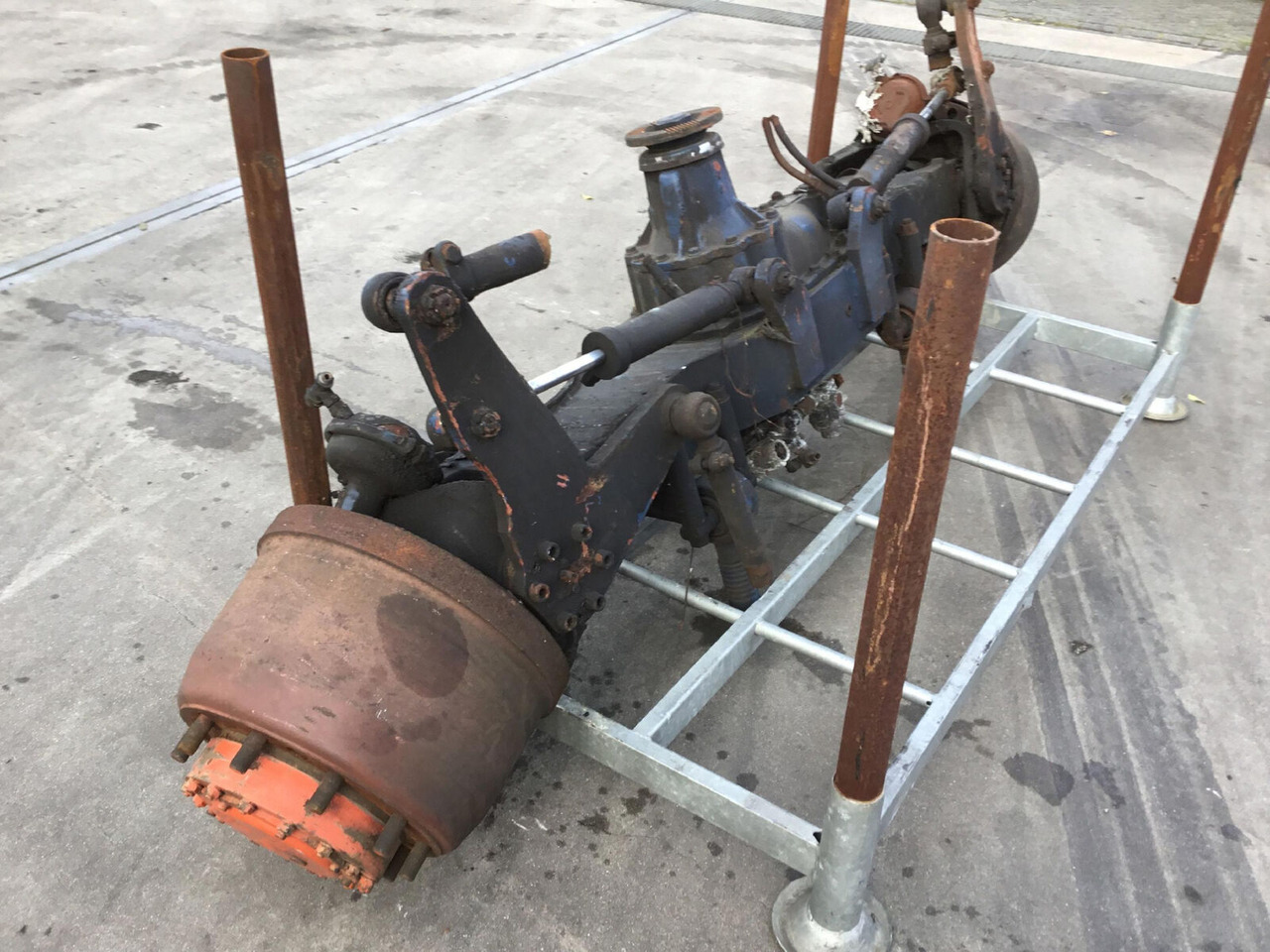 Spierings SK 377 axle 3 - Ось и запчасти для Мобильных кранов: фото 2 Spierings SK 377 axle 3 - Ось и запчасти для Мобильных кранов: фото 2