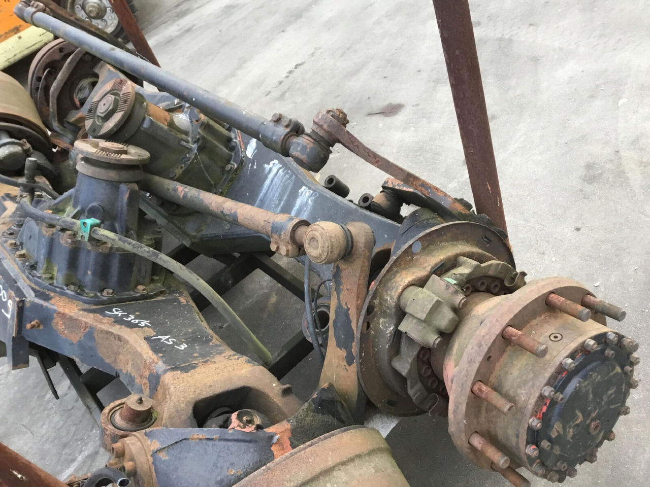 Spierings SK 477 axle 2 - Ось и запчасти для Мобильных кранов: фото 3 Spierings SK 477 axle 2 - Ось и запчасти для Мобильных кранов: фото 3