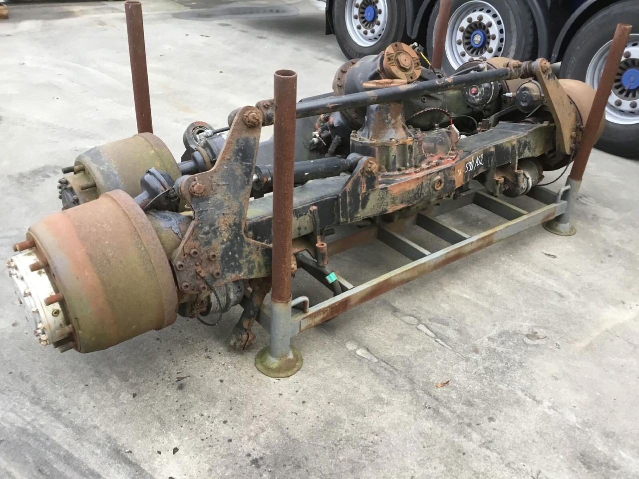 Spierings SK 598 axle 2 - Ось и запчасти для Мобильных кранов: фото 1 Spierings SK 598 axle 2 - Ось и запчасти для Мобильных кранов: фото 1