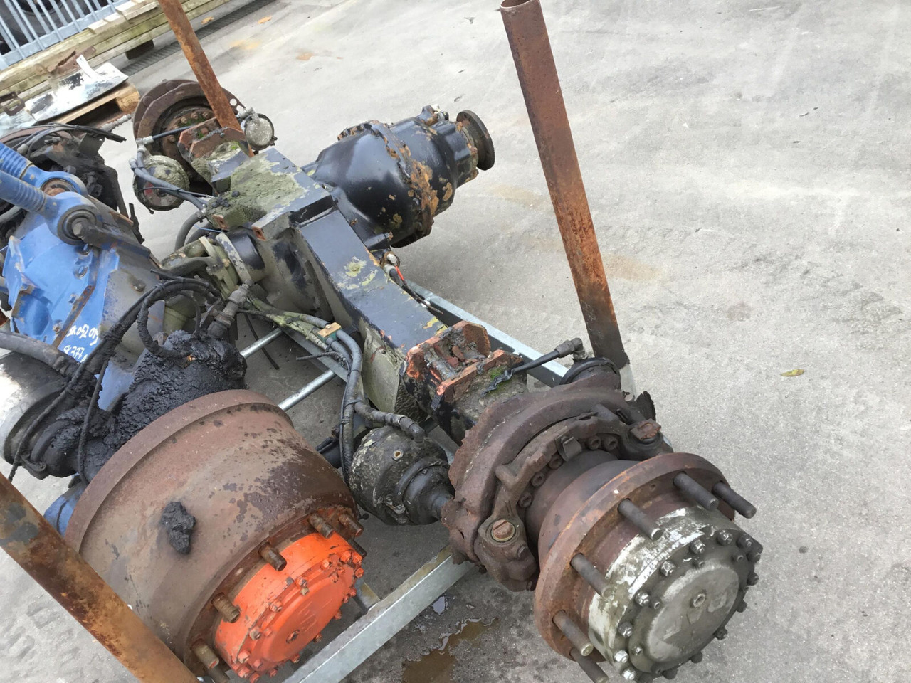 Spierings SK 598 axle 3 - Ось и запчасти для Мобильных кранов: фото 3 Spierings SK 598 axle 3 - Ось и запчасти для Мобильных кранов: фото 3