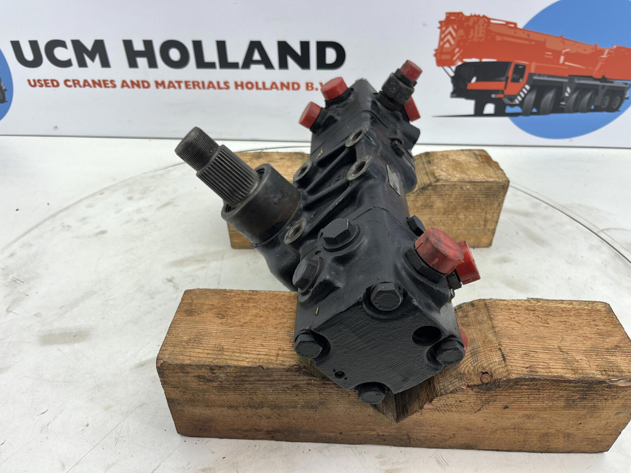 Steering box - Рулевой механизм для Мобильных кранов: фото 2 Steering box - Рулевой механизм для Мобильных кранов: фото 2