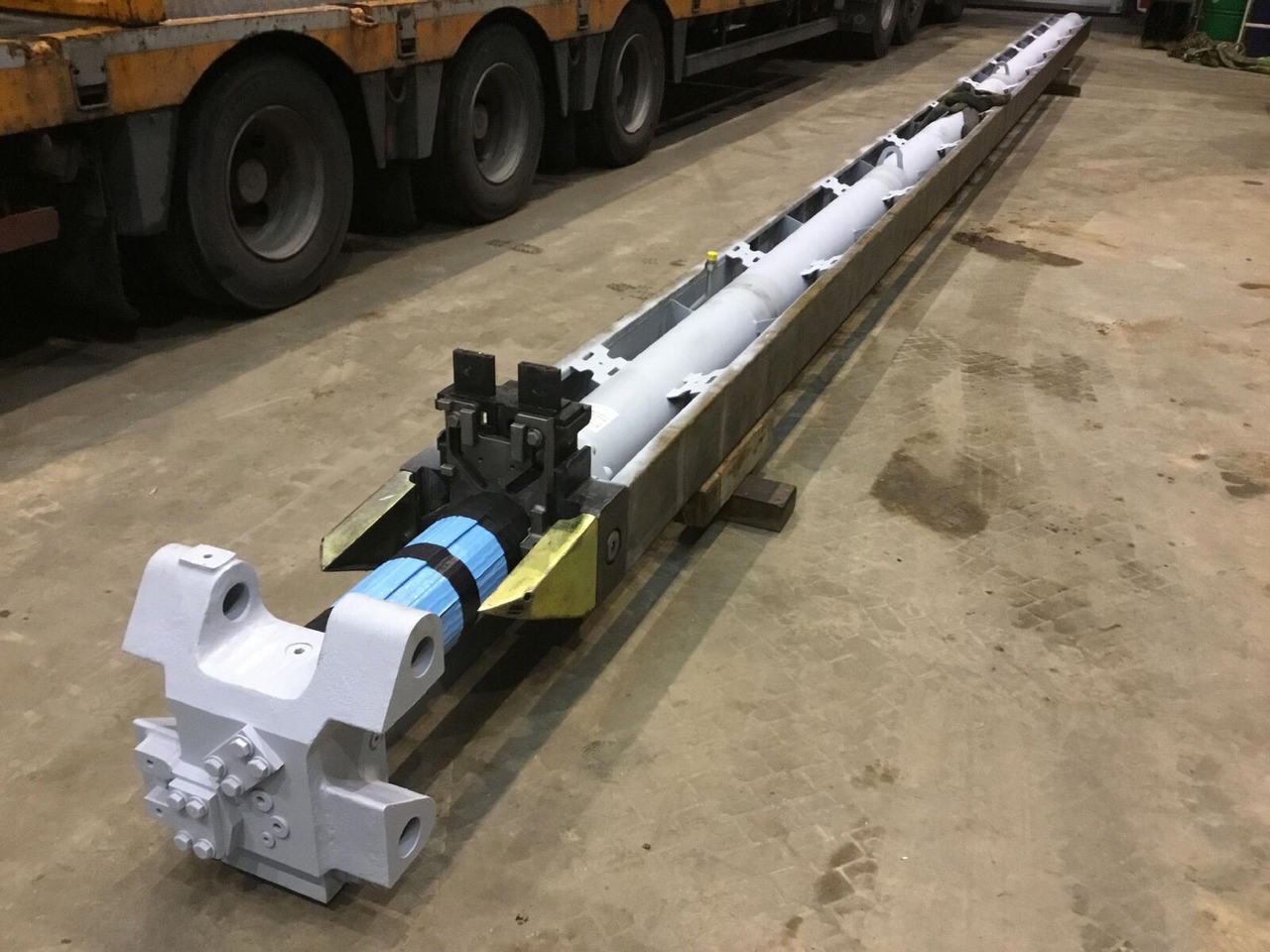 Terex AC 100/4 telescopic cylinder - Гидравлический цилиндр для Мобильных кранов: фото 1 Terex AC 100/4 telescopic cylinder - Гидравлический цилиндр для Мобильных кранов: фото 1