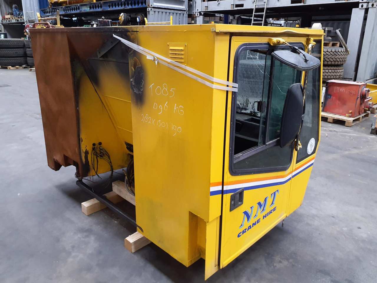 Terex AC 155/AC 50 lower cab - Кабина для Мобильных кранов: фото 3 Terex AC 155/AC 50 lower cab - Кабина для Мобильных кранов: фото 3