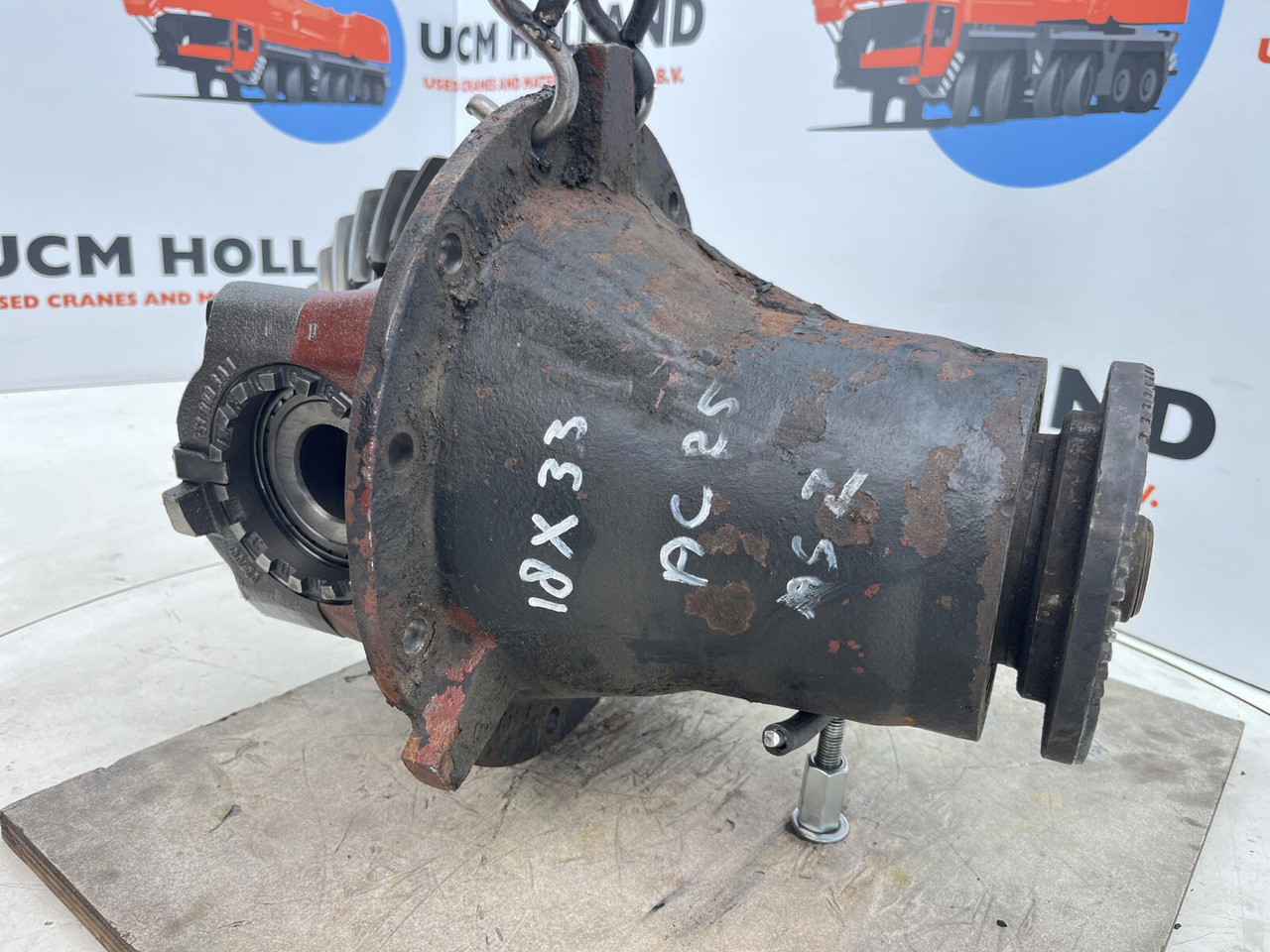 Terex AC 25 End differential 18x33 axle 2 - Дифференциал для Мобильных кранов: фото 3 Terex AC 25 End differential 18x33 axle 2 - Дифференциал для Мобильных кранов: фото 3