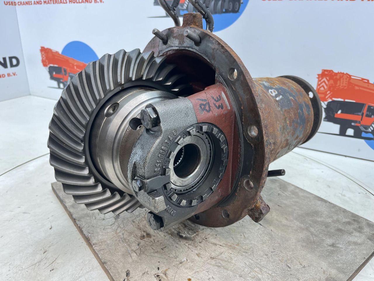 Terex AC 25 end differential 18x33 axle 1 - Дифференциал для Мобильных кранов: фото 2 Terex AC 25 end differential 18x33 axle 1 - Дифференциал для Мобильных кранов: фото 2
