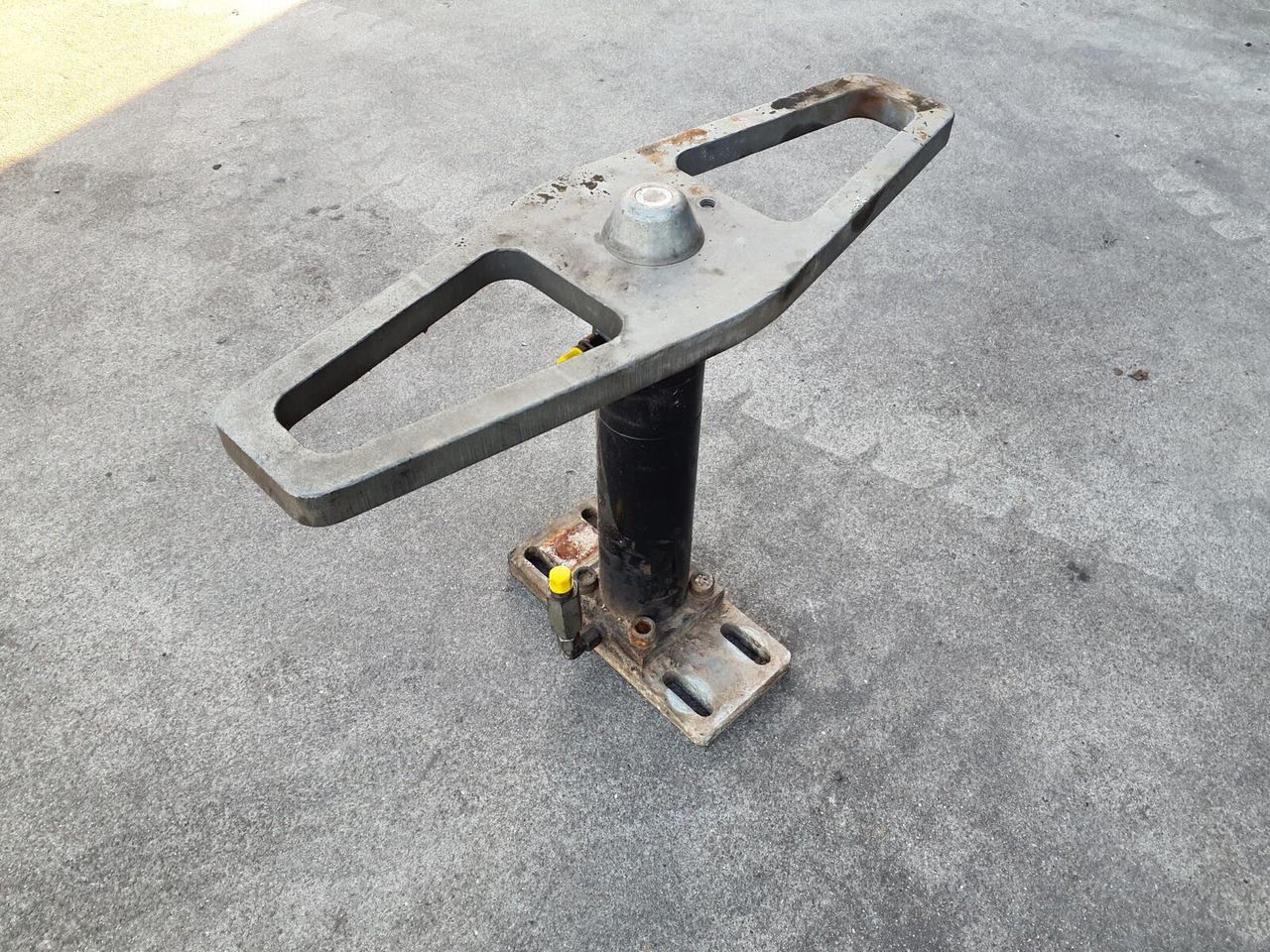 Terex AC 50-1 counterweight cylinder - Гидравлический цилиндр для Мобильных кранов: фото 1 Terex AC 50-1 counterweight cylinder - Гидравлический цилиндр для Мобильных кранов: фото 1