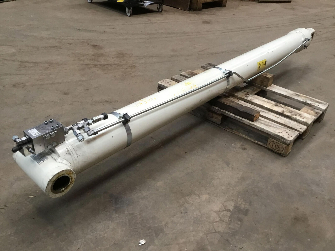 Terex Terex AC 40L-2 Boom cylinder - Гидравлический цилиндр для Мобильных кранов: фото 4 Terex Terex AC 40L-2 Boom cylinder - Гидравлический цилиндр для Мобильных кранов: фото 4