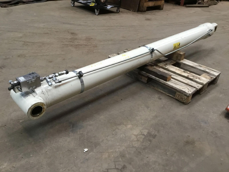 Terex Terex AC 40L-2 Boom cylinder - Гидравлический цилиндр для Кранов: фото 1 Terex Terex AC 40L-2 Boom cylinder - Гидравлический цилиндр для Кранов: фото 1