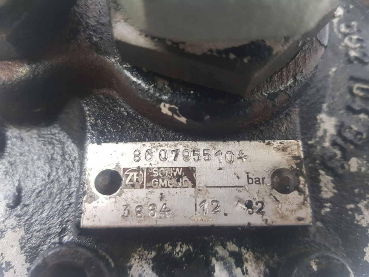 ZF AMK 85-53 emergency steering pump - Гидравлический насос для Мобильных кранов: фото 5 ZF AMK 85-53 emergency steering pump - Гидравлический насос для Мобильных кранов: фото 5