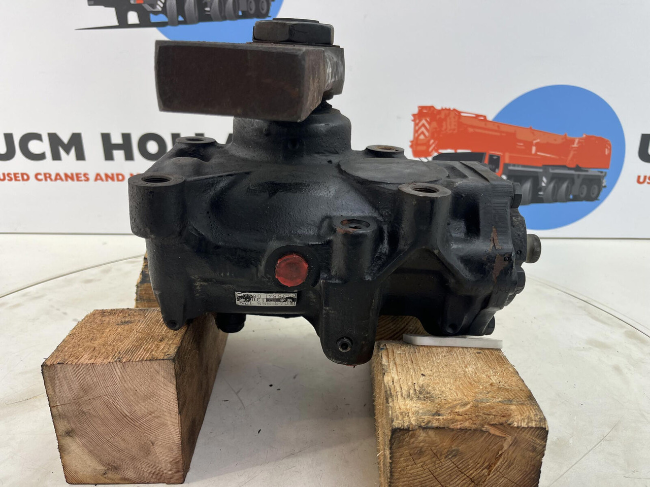 ZF Steering Box 130bar - Рулевой механизм для Мобильных кранов: фото 1 ZF Steering Box 130bar - Рулевой механизм для Мобильных кранов: фото 1