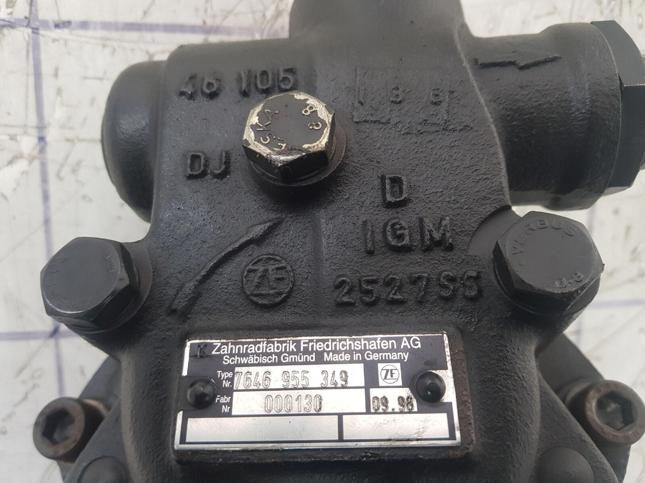 ZF ZF steering pump - Насос гидроусилителя для Кранов: фото 5 ZF ZF steering pump - Насос гидроусилителя для Кранов: фото 5