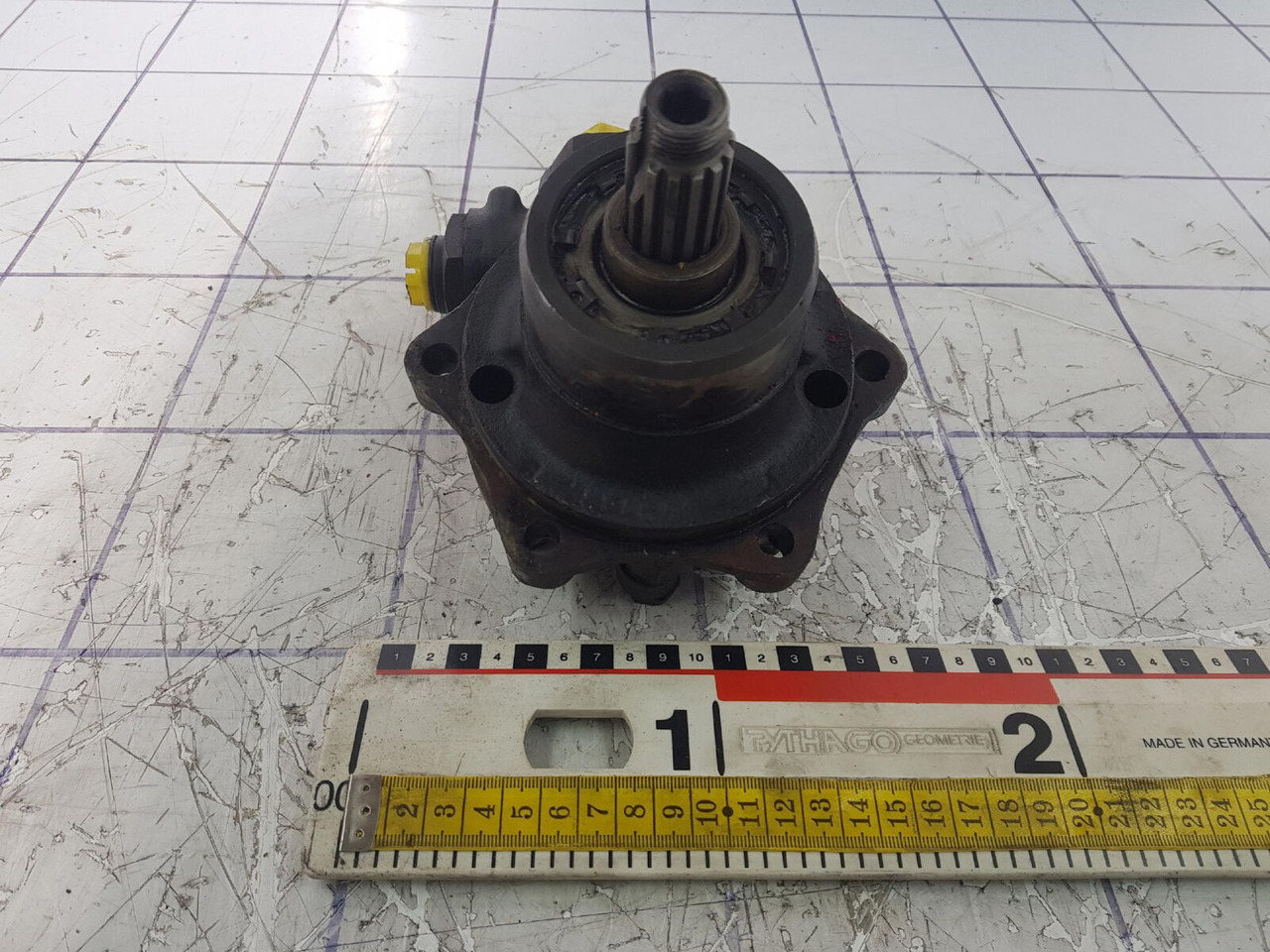 ZF steering pump - Насос гидроусилителя для Кранов: фото 1 ZF steering pump - Насос гидроусилителя для Кранов: фото 1