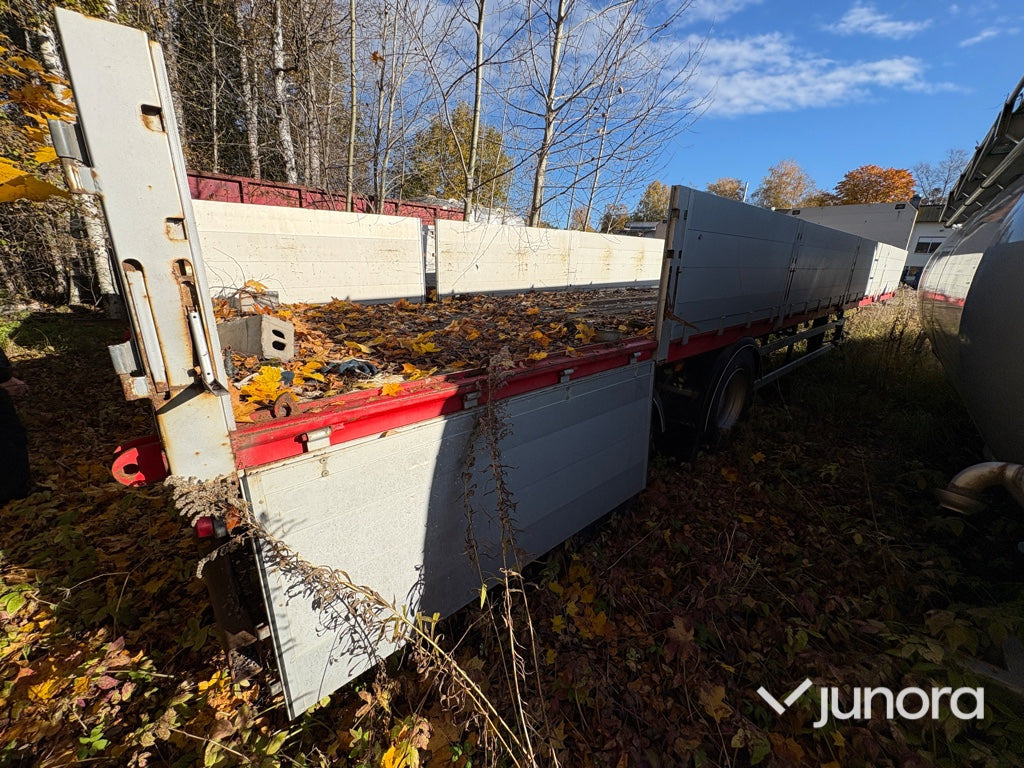 Flaktrailer - Kaupe, 12.4m, 2003 - Полуприцеп бортовой/ Платформа: фото 3 Flaktrailer - Kaupe, 12.4m, 2003 - Полуприцеп бортовой/ Платформа: фото 3