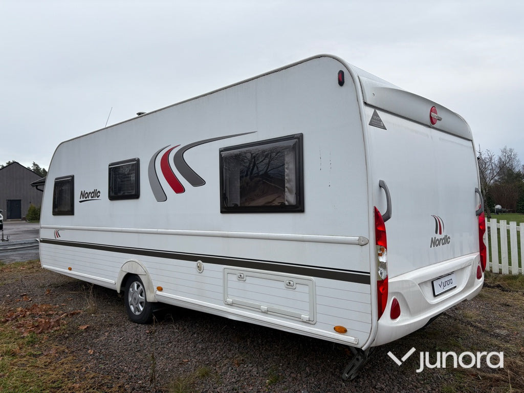 Husvagn - BÜRSTNER GMBH Averso Nordic - Прицеп дача: фото 4 Husvagn - BÜRSTNER GMBH Averso Nordic - Прицеп дача: фото 4