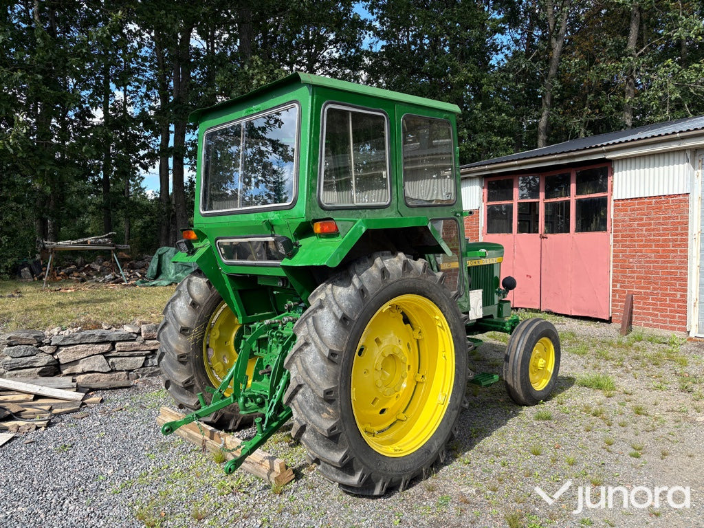 John Deere 2130 - Трактор: фото 5 John Deere 2130 - Трактор: фото 5