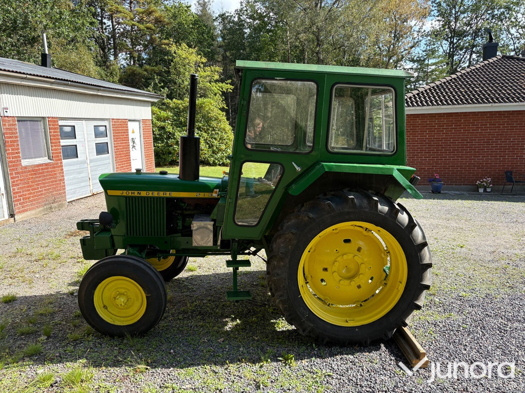 John Deere 2130 - Трактор: фото 2 John Deere 2130 - Трактор: фото 2
