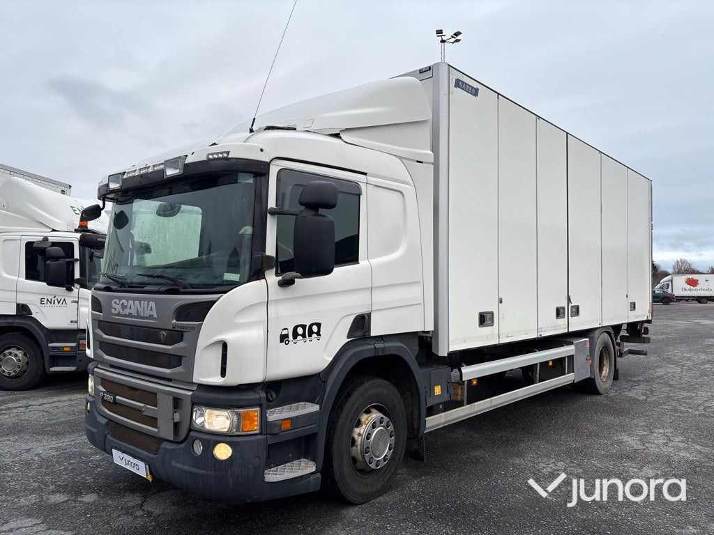 Lastbil - Scania P320 4X2 - Грузовик с закрытым кузовом: фото 1 Lastbil - Scania P320 4X2 - Грузовик с закрытым кузовом: фото 1