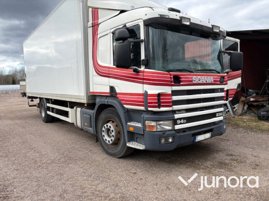 Scania P94 - Грузовик с закрытым кузовом: фото 1 Scania P94 - Грузовик с закрытым кузовом: фото 1
