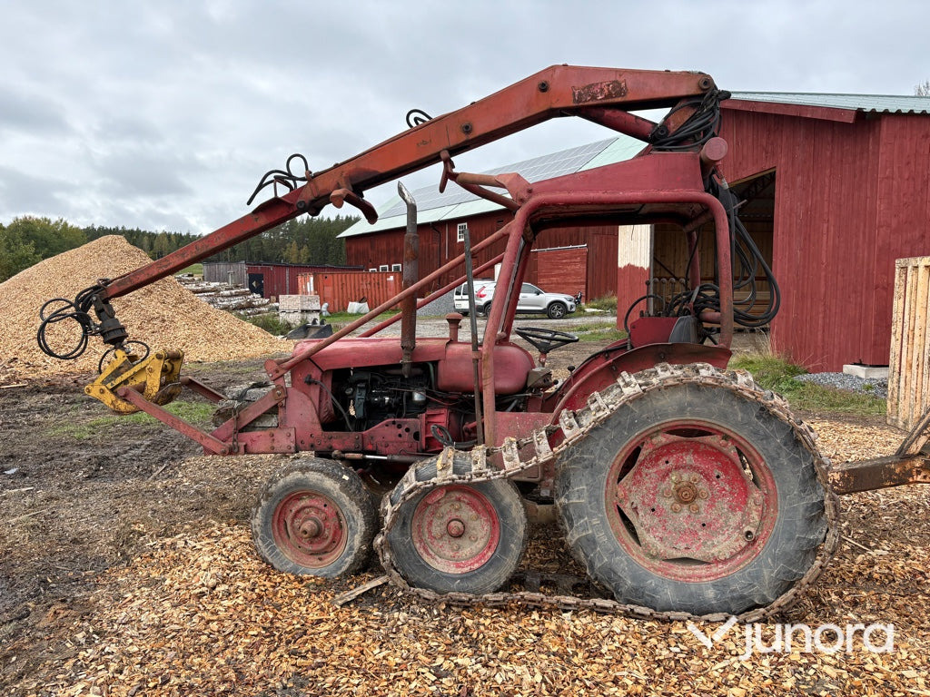 Skogstraktor ÖSA-48 ”Volvo BM 400 Buster” - Лесной трактор: фото 4 Skogstraktor ÖSA-48 ”Volvo BM 400 Buster” - Лесной трактор: фото 4