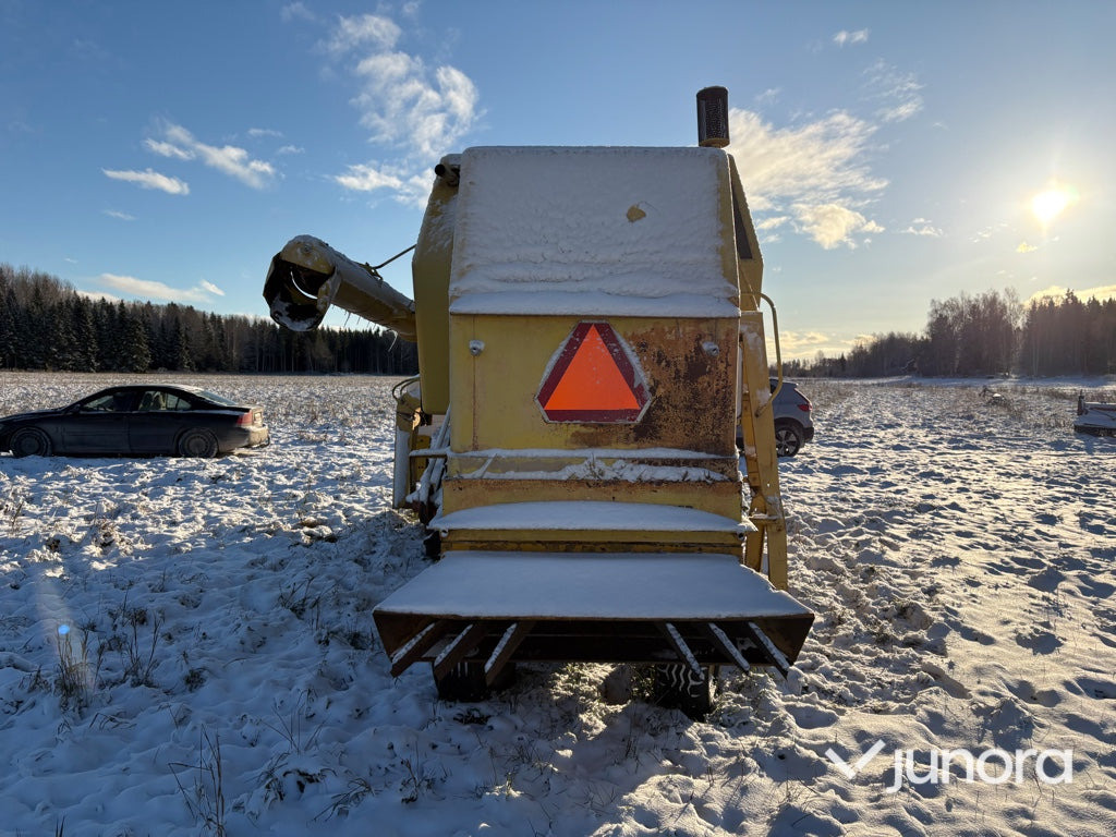 Skördetröska - New Holland Clayson 1520 - Зерноуборочный комбайн: фото 5 Skördetröska - New Holland Clayson 1520 - Зерноуборочный комбайн: фото 5