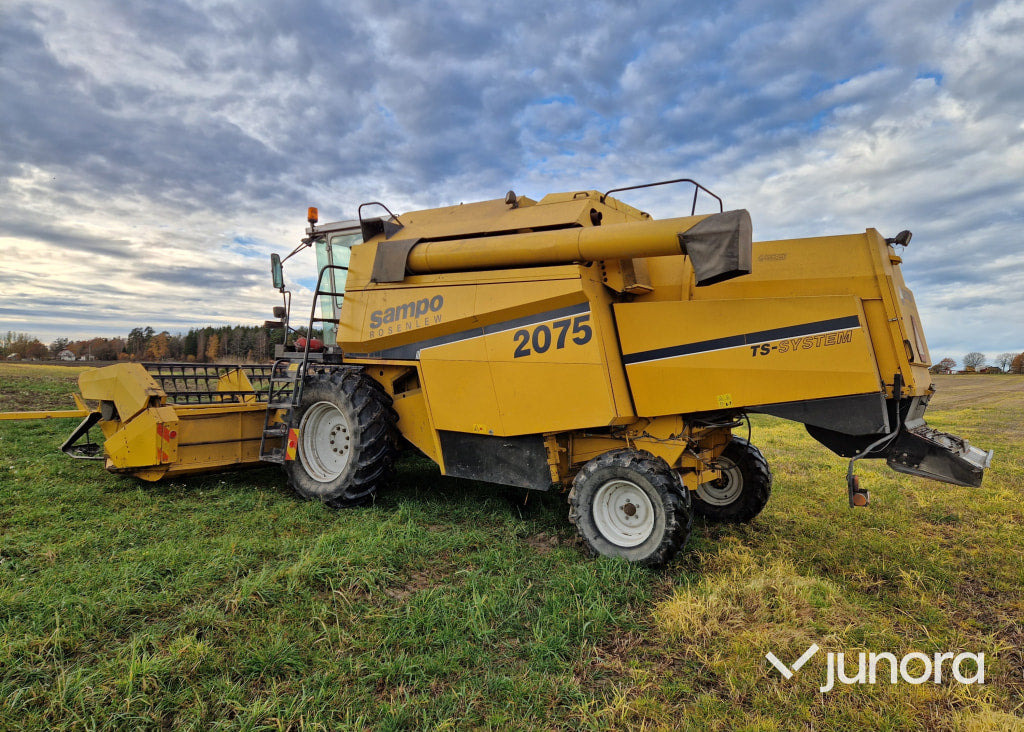 Skördetröska - Sampo Rosenlew, 2075 - Зерноуборочный комбайн: фото 2 Skördetröska - Sampo Rosenlew, 2075 - Зерноуборочный комбайн: фото 2