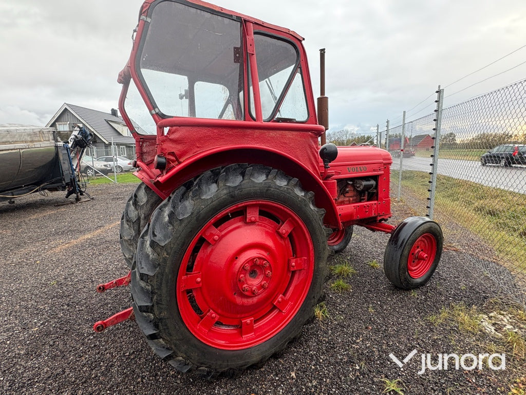 Traktor - Volvo T33, Perkins L4-diesel - Трактор: фото 5 Traktor - Volvo T33, Perkins L4-diesel - Трактор: фото 5
