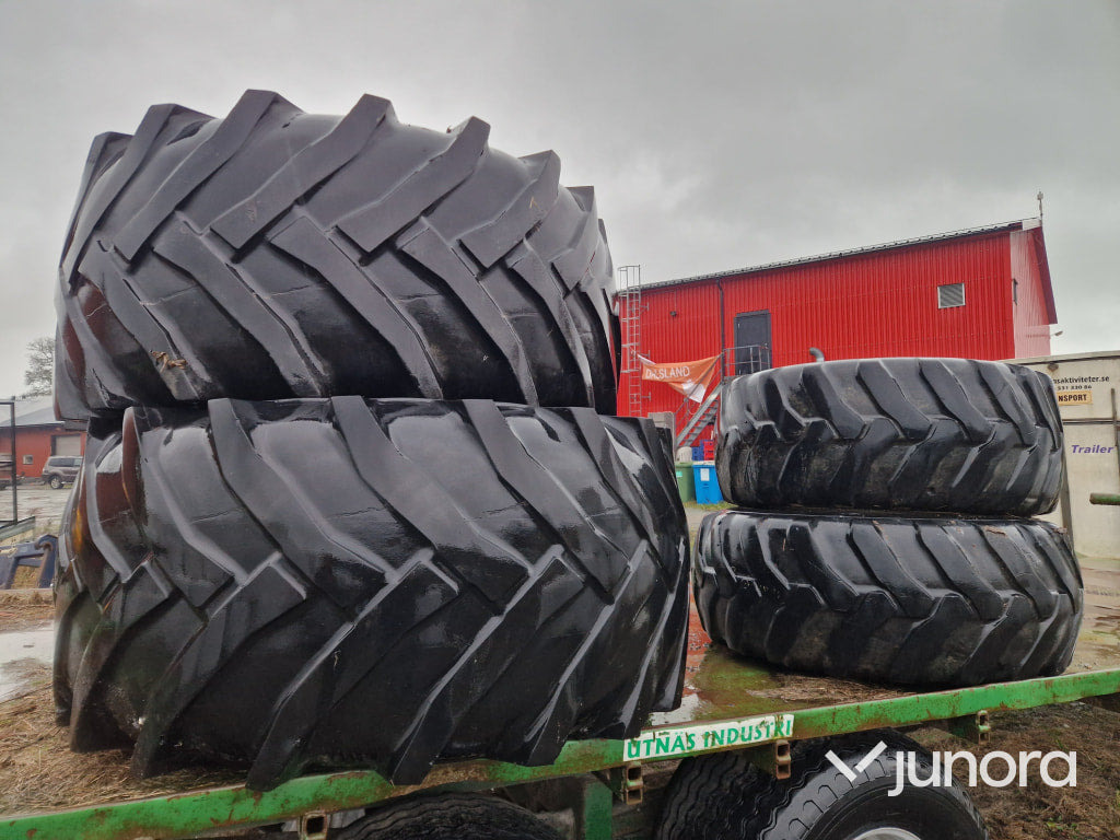 Traktordäck - Valmet 6400 - Колесо для Тракторов: фото 1 Traktordäck - Valmet 6400 - Колесо для Тракторов: фото 1