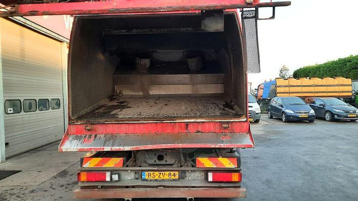 Подметально-уборочная машина DAF FA  CF-75: фото 6
