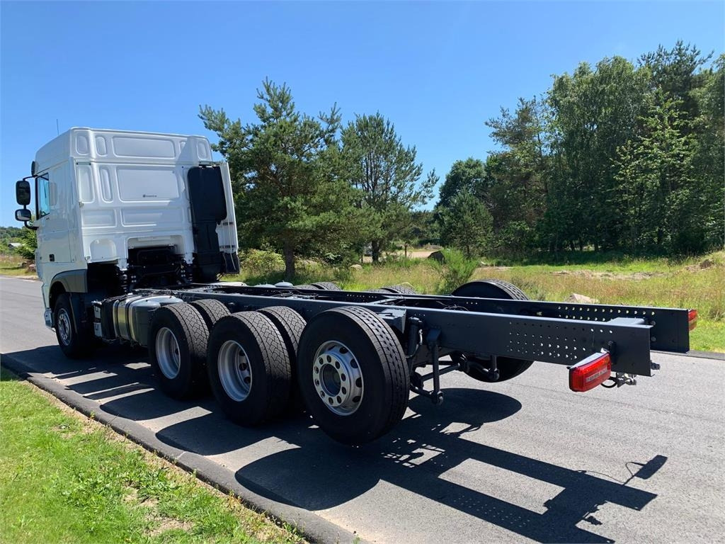 DAF XF 430 FAW 8x4*4 Tridem - Грузовик-шасси: фото 4 DAF XF 430 FAW 8x4*4 Tridem - Грузовик-шасси: фото 4