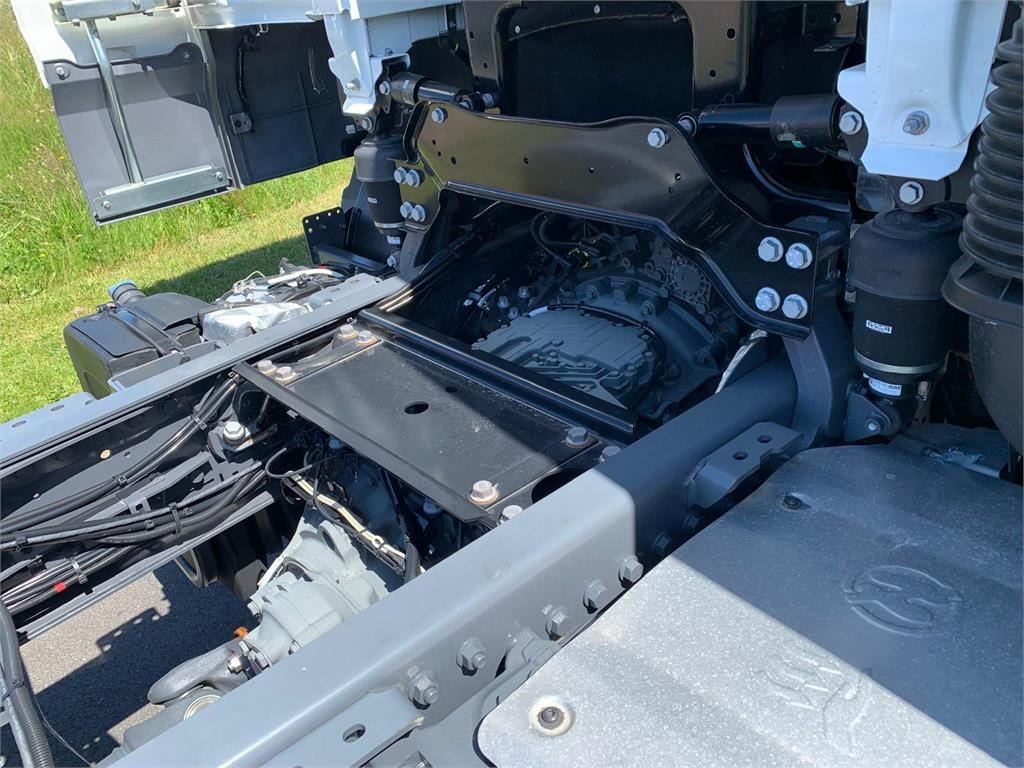 DAF XF 430 FAW 8x4*4 Tridem  - Грузовик-шасси: фото 5 DAF XF 430 FAW 8x4*4 Tridem  - Грузовик-шасси: фото 5