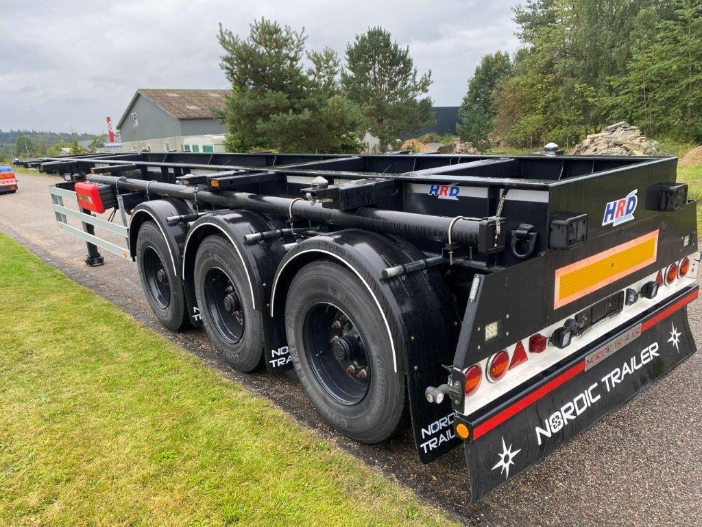 HRD 3-aks 20 + 30 ADR - Полуприцеп-контейнеровоз/ Сменный кузов: фото 4 HRD 3-aks 20 + 30 ADR - Полуприцеп-контейнеровоз/ Сменный кузов: фото 4