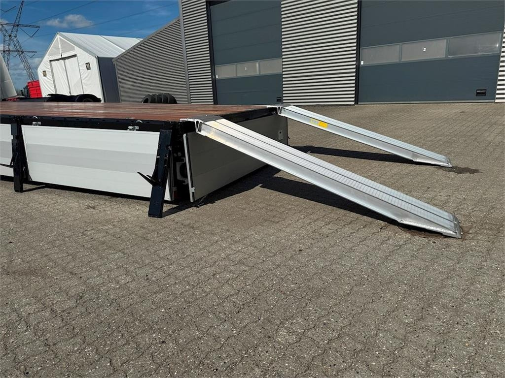 Hangler 3-aks kærre alu-sider + alu-ramper - Прицеп бортовой/ Платформа: фото 4 Hangler 3-aks kærre alu-sider + alu-ramper - Прицеп бортовой/ Платформа: фото 4
