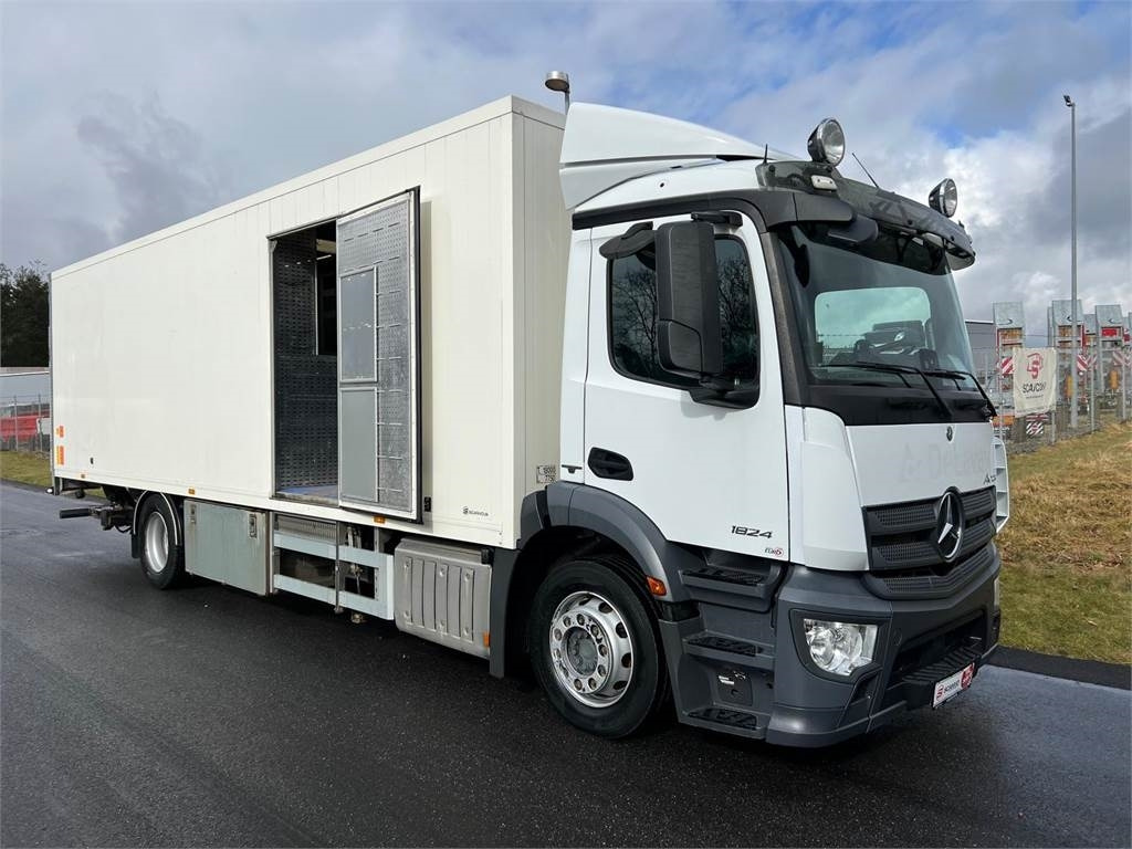Mercedes-Benz Antos 1824 LnR - Грузовик с закрытым кузовом: фото 4 Mercedes-Benz Antos 1824 LnR - Грузовик с закрытым кузовом: фото 4