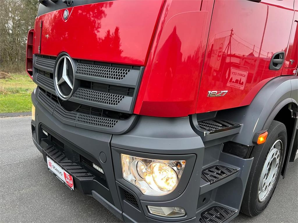 Mercedes-Benz Antos 1827 LnR - Грузовик с закрытым кузовом: фото 4 Mercedes-Benz Antos 1827 LnR - Грузовик с закрытым кузовом: фото 4