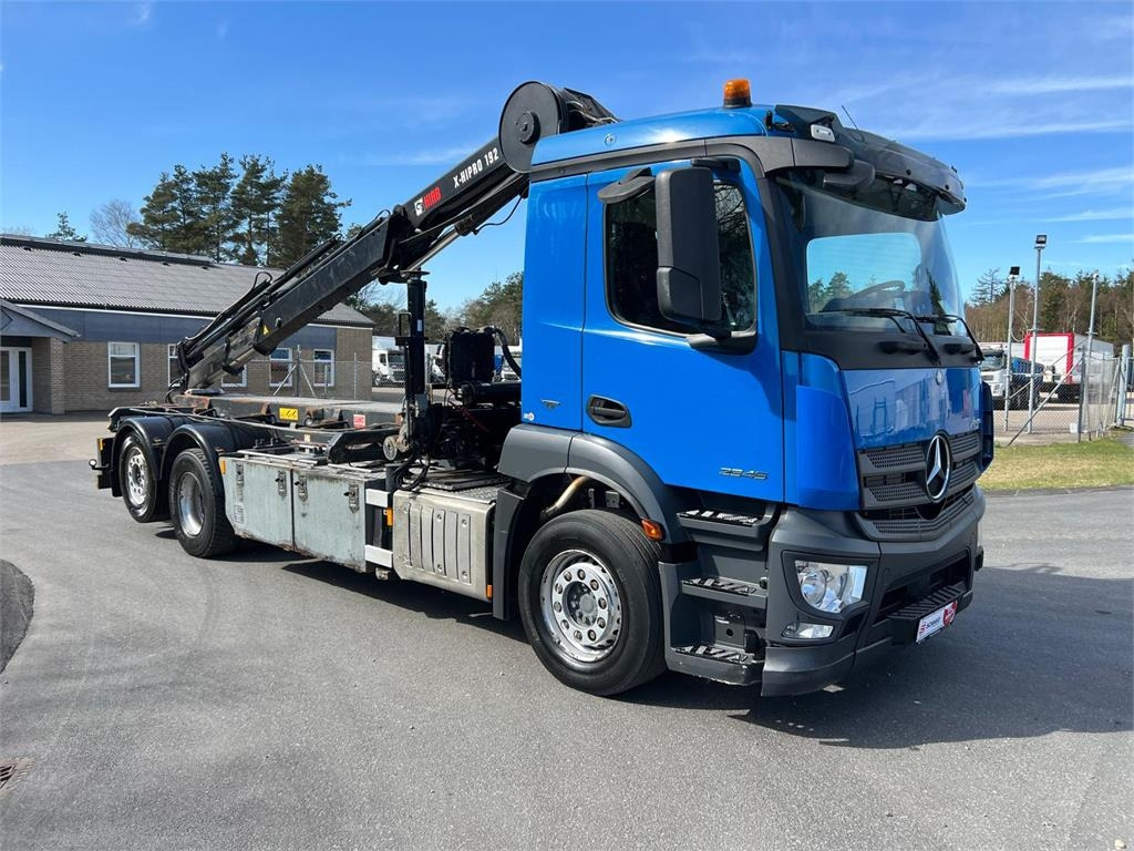 Mercedes-Benz Antos 2546 - Hiab 192 E kran  - Портальный бункеровоз: фото 3 Mercedes-Benz Antos 2546 - Hiab 192 E kran  - Портальный бункеровоз: фото 3