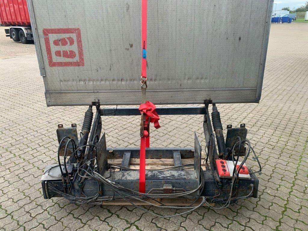 Palfinger 1000kg lodretstående - Гидроборт: фото 4 Palfinger 1000kg lodretstående - Гидроборт: фото 4