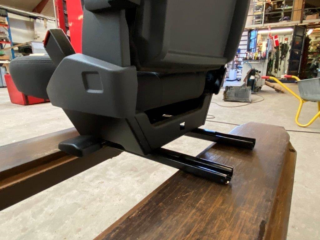 Scania Passagersæde u-luft  - Кабина для Грузовиков: фото 2 Scania Passagersæde u-luft  - Кабина для Грузовиков: фото 2