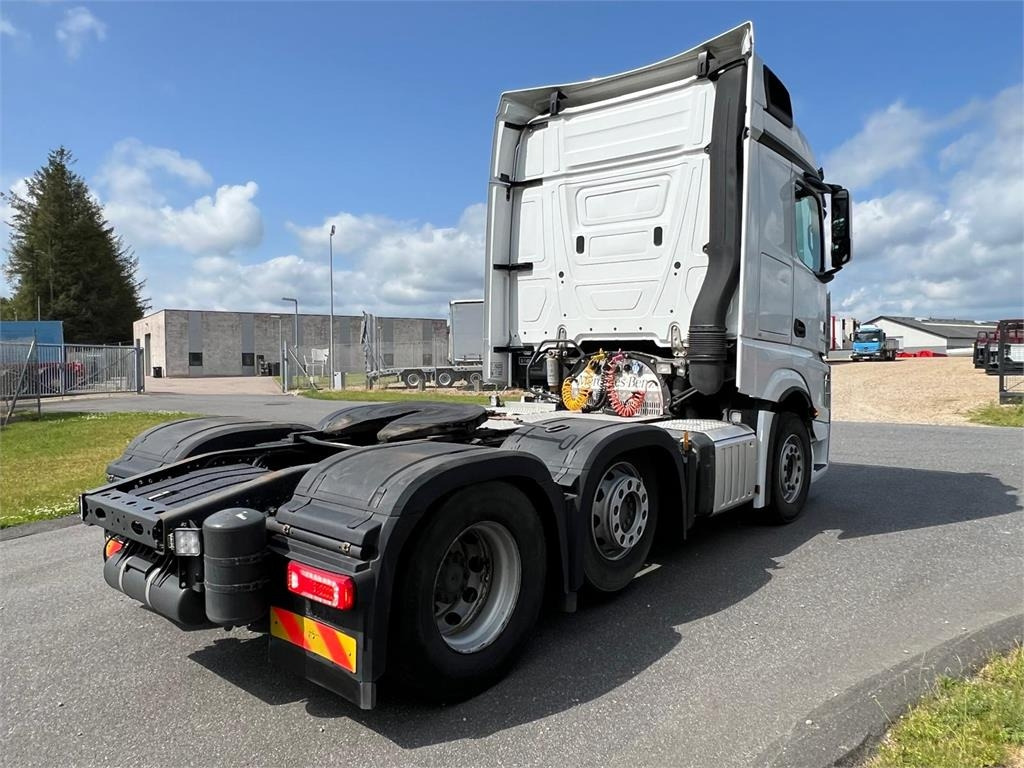 Mercedes-Benz Actros 2548 LS - Тягач: фото 4 Mercedes-Benz Actros 2548 LS - Тягач: фото 4